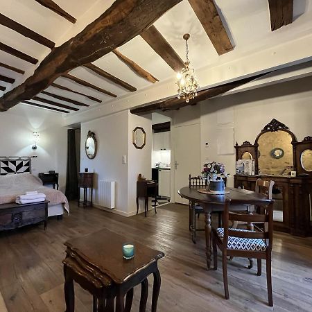 Henri& Henriette Le Studiolo D'Henri Apartment วานส์ ภายนอก รูปภาพ