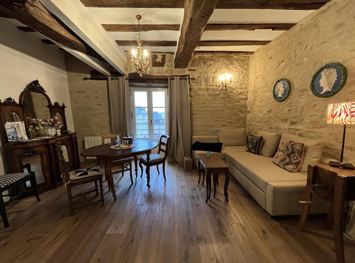 Henri& Henriette Le Studiolo D'Henri Apartment วานส์ ภายนอก รูปภาพ